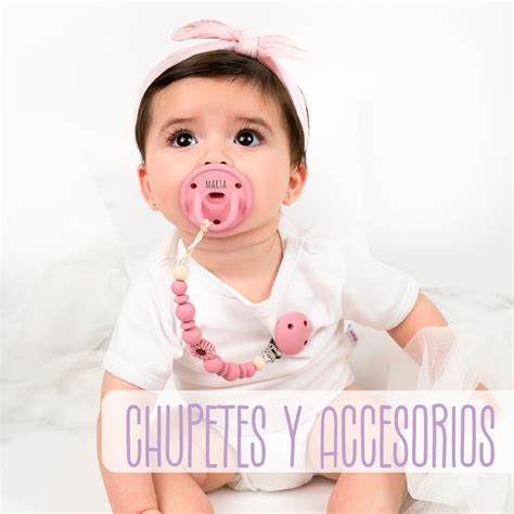 Colección de chupetes personalizados con nombres y diseños únicos