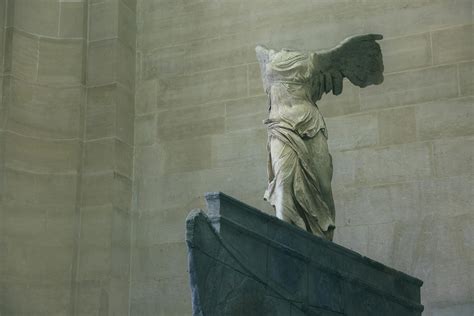 Estatua de Príapo en exposición