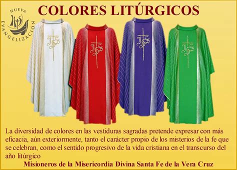 Detalle de vestimentas litúrgicas de color rojo