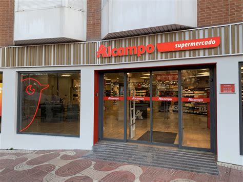 Tienda Alcampo con sección de bebé