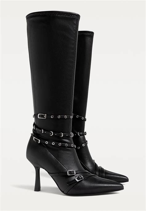 Botas de Tod's con barra de metal decorativa y tacón ancho