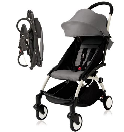 Silla de paseo Yoyo 2 en uso mostrando sus características de diseño