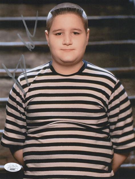 Foto de Jimmy Workman como Pugsley Addams en su juventud
