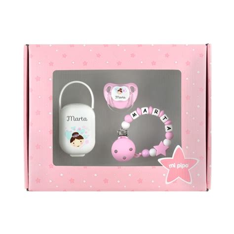 Foto de un chupete de silicona personalizado con nombre y su estuche a juego