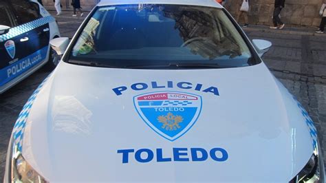 Captura de pantalla de un tweet del Sindicato de la Policía Local de Toledo mostrando el coche modificado