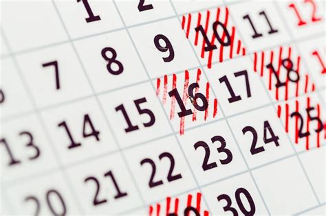 Calendario con fechas resaltadas y notas sobre eventos de speed dating.