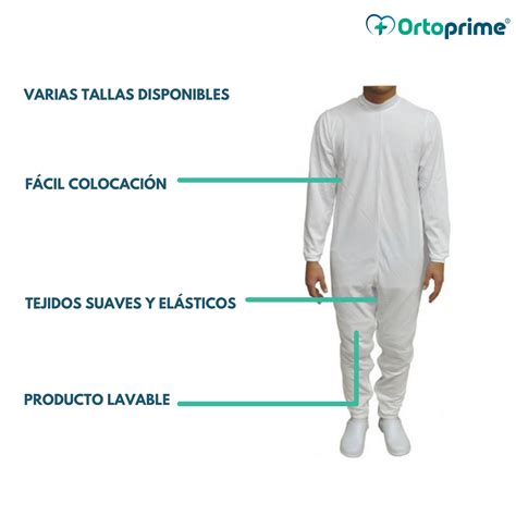 Diseño de pijama largo antipañal con cremallera trasera y tejido suave.