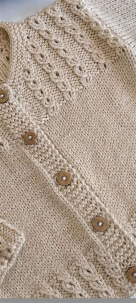 Chaleco de punto de algodón para bebé con botones de madera