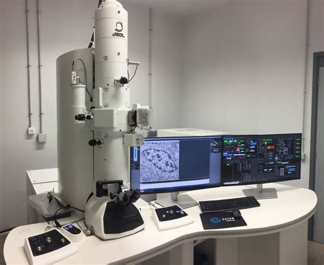 Microscopio electrónico utilizado en el Centro Nacional de Microbiología