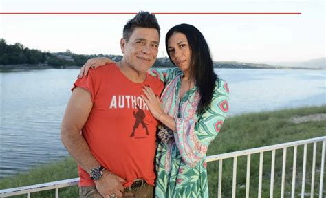 Charo Bogarín y Diego Pérez de Tonolec interactuando con comunidades indígenas