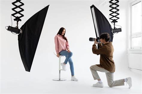 Foto de estudio con dos softboxes Bresser BR-225B iluminando un producto sobre una mesa