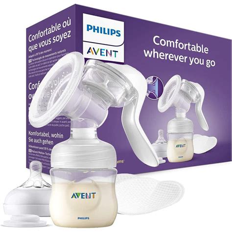 Foto de la madre usando el extractor de leche Philips Avent SCF330/13 en una posición cómoda