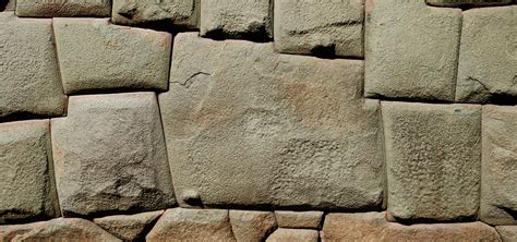 Fotografía de la Piedra de los Moros con sus singulares formas