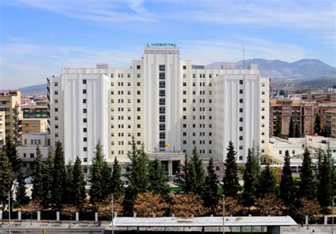 Exterior del Hospital Universitario Virgen de las Nieves de Granada