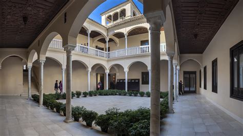 Fachada del Museo Picasso Málaga en el Palacio de Buenavista