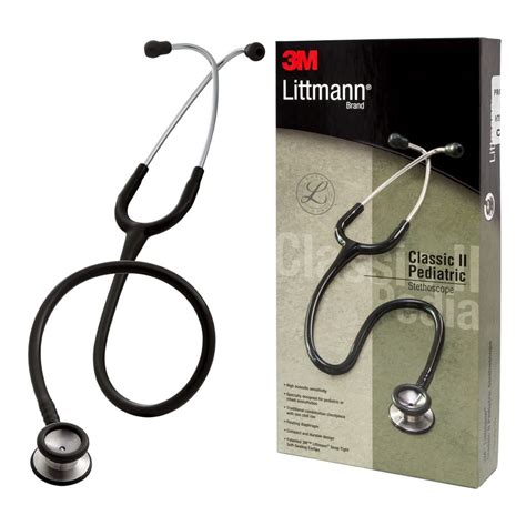 Fotografía de un estetoscopio Littmann Classic II Pediátrico en un entorno clínico