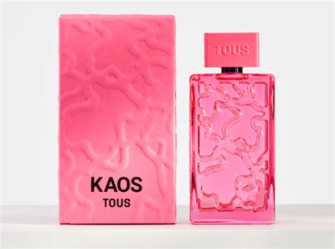 Fotografía de una minicuna Baby Tous con el estampado Kaos