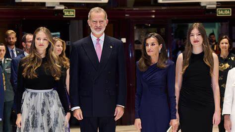 La princesa Leonor con sus padres el día que empezó el colegio
