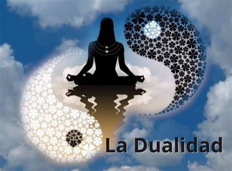 Imagen que simboliza la dualidad del amor: la alegría y la tristeza.