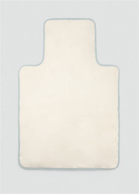 Detalle del estampado y la textura del cambiador Nara.