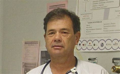 Retrato profesional de Ramón Fernández Álvarez, pediatra