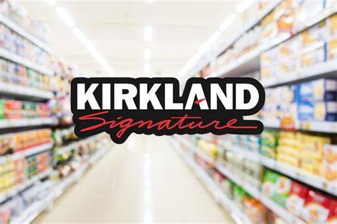 Logo de Kirkland Signature con surtido de productos de alta calidad