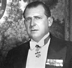 Fotografía de don Juan de Borbón y Battenberg