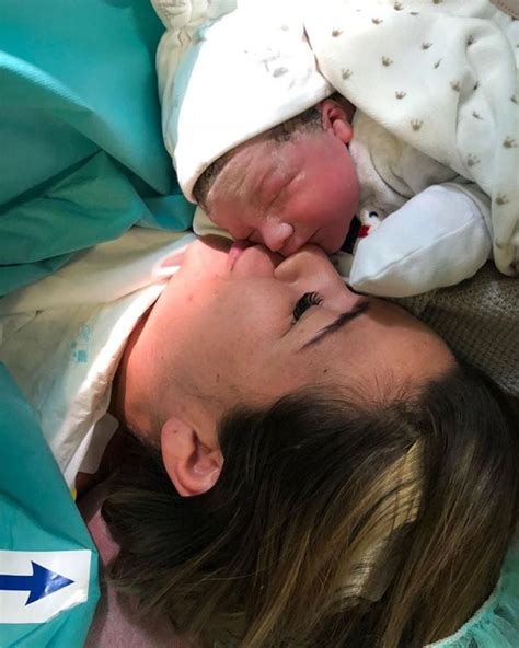 Tamara Gorro embarazada de Antonio o con el recién nacido