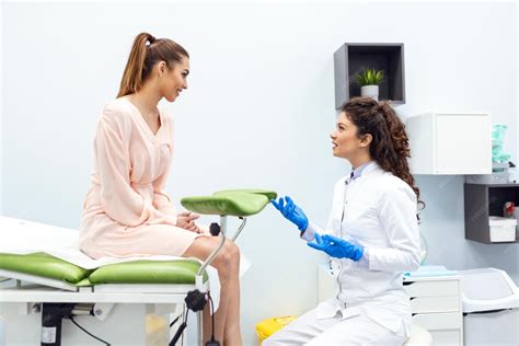 Mujer en consulta ginecológica