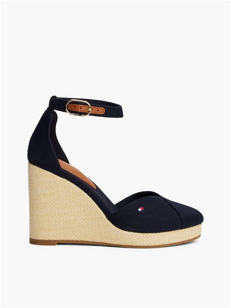 Alpargatas de cuña Tommy Hilfiger en un estilo clásico