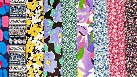Colección de camisetas con diferentes tendencias de estampados (florales, geométricos, mensajes)
