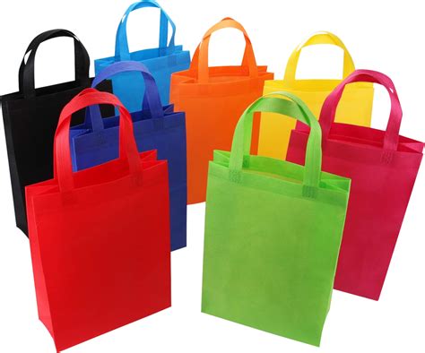 Galería de imágenes mostrando diferentes modelos de bolsas de pañales personalizadas con estampados variados