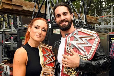 Foto de Becky Lynch y Seth Rollins