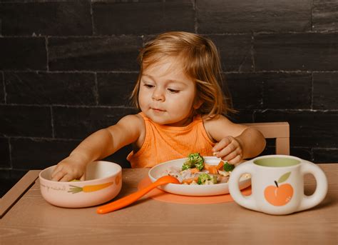Colección de vajillas infantiles Go Natural de Suavinex