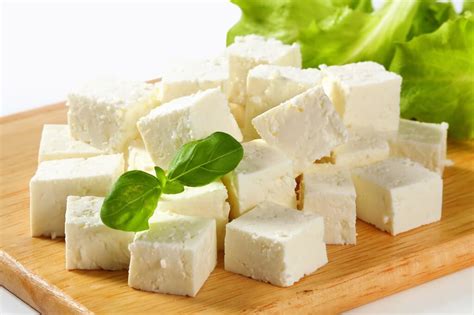 Infografía sobre los orígenes y características del queso feta griego