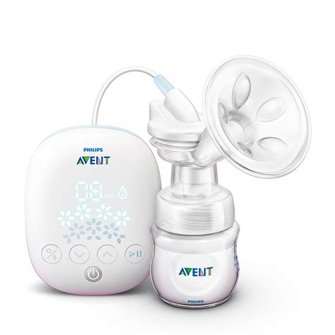 Foto de una madre utilizando un sacaleches manual Philips Avent ISIS