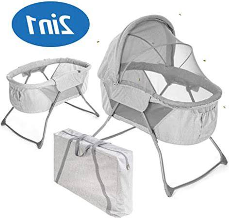 Comparativa visual de varios modelos de minicunas de viaje con sus accesorios