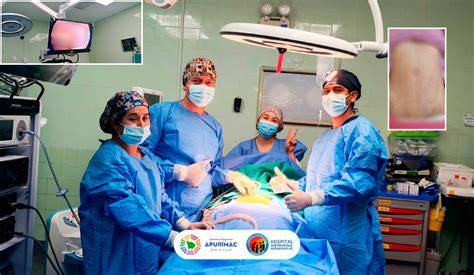 Dra. Romero realizando una intervención quirúrgica pediátrica