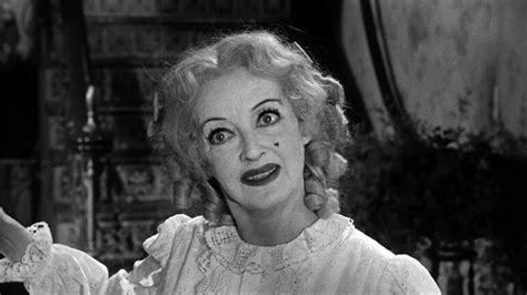 Bette Davis en una escena de 