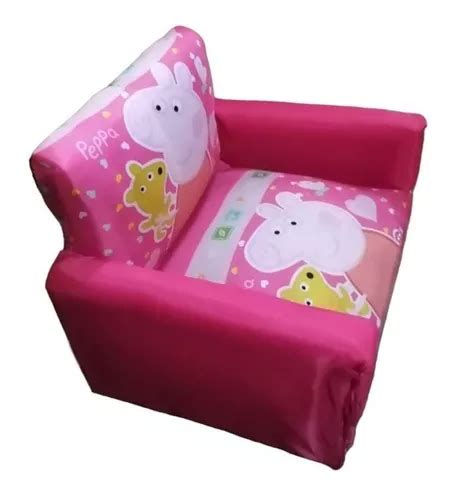 Sillón plegable infantil con diseño de Peppa Pig, mostrando su estructura reforzada.
