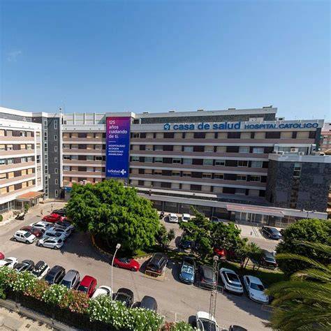 Logotipo o fachada del Hospital La Salud de Valencia o Instituto CIMEV