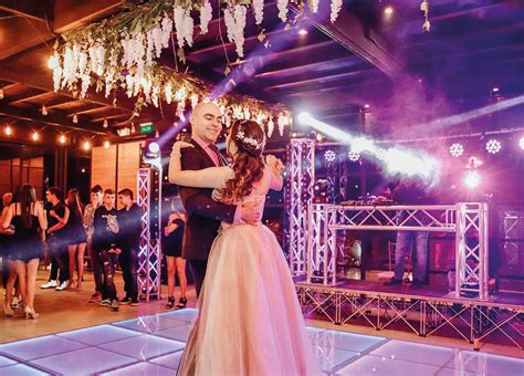 Antigua ilustración o fotografía de una fiesta con caracoles en Burdeos del siglo XIX