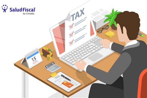 Persona autónoma trabajando con un ordenador y documentos fiscales, con una calculadora en pantalla