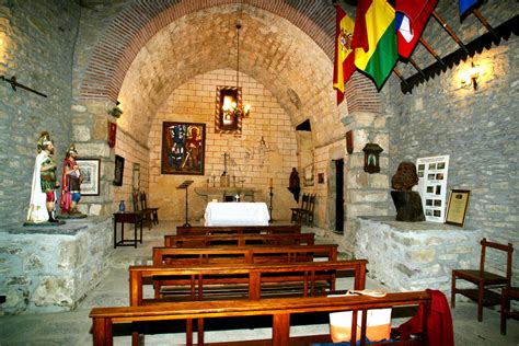 Fotografía de la iglesia de Taranco reconstruida por la Asociación de Amigos de Taranco.