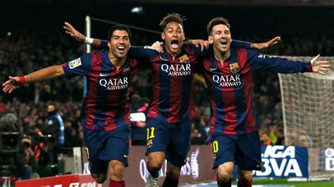 Foto de la MSN (Messi, Suárez, Neymar) celebrando un gol