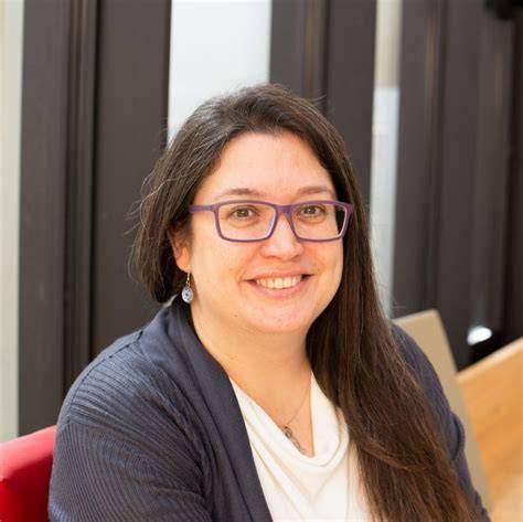 Retrato profesional de Alba Padró, consultora IBCLC y cofundadora de LactApp