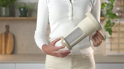 Batidora Vitamix con leche vegetal recién hecha