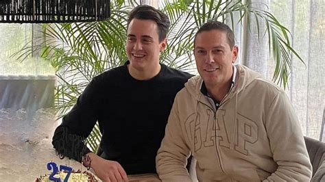 Carmen Morales y Óscar Lozano juntos en una fiesta familiar