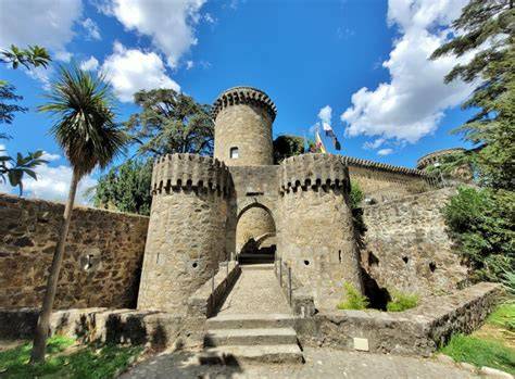 Fotografía del Castillo de los Condes de Oropesa, actual Parador Nacional Carlos V