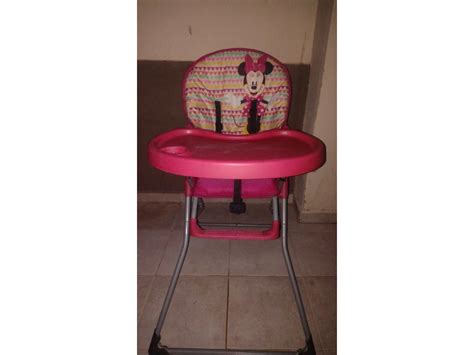 Foto de una silla de paseo Minnie en buen estado